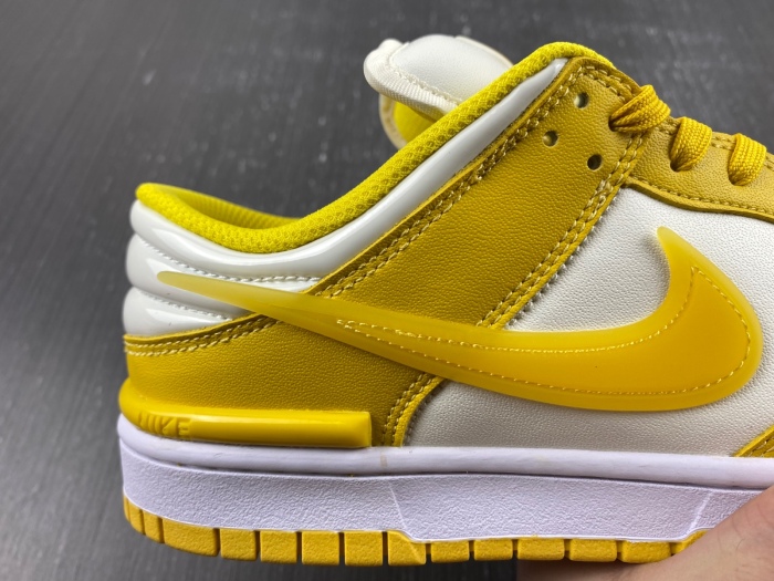 Dunk Low Twist Vivid Sulfur DZ2794-100