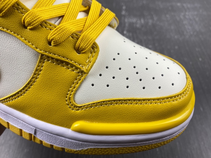 Dunk Low Twist Vivid Sulfur DZ2794-100
