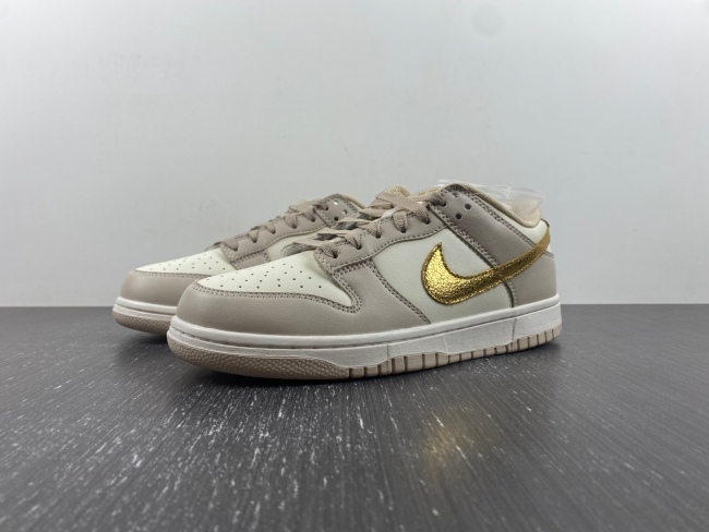 Dunk Low Phantom Metallic Gold  DX5930-001