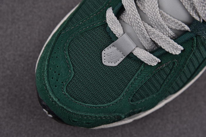 New Balance 1906R Nightwatch Green  M1906RX