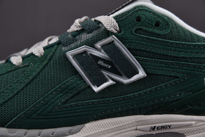 New Balance 1906R Nightwatch Green  M1906RX