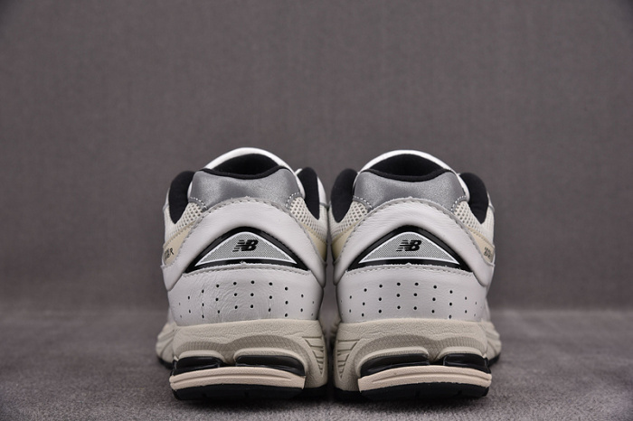 New Balance 2002R Atlas Lemon Haze  ML2002RQ