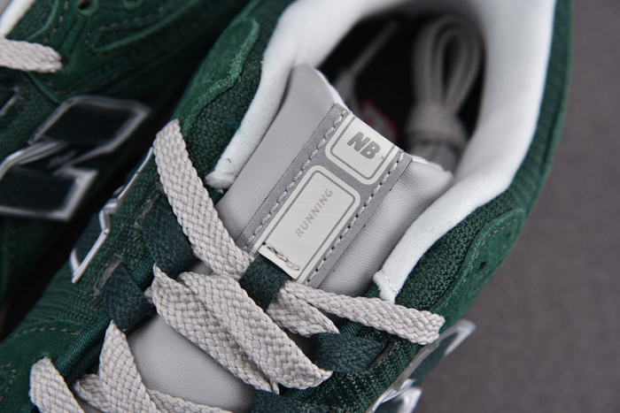 New Balance 1906R Nightwatch Green  M1906RX