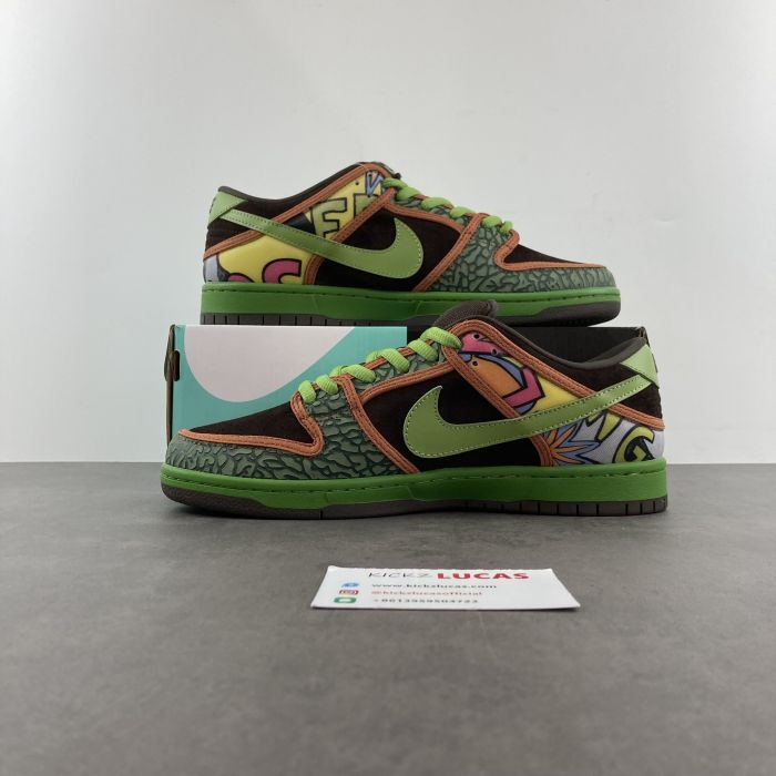 SB Dunk Low De La Soul  789841-332