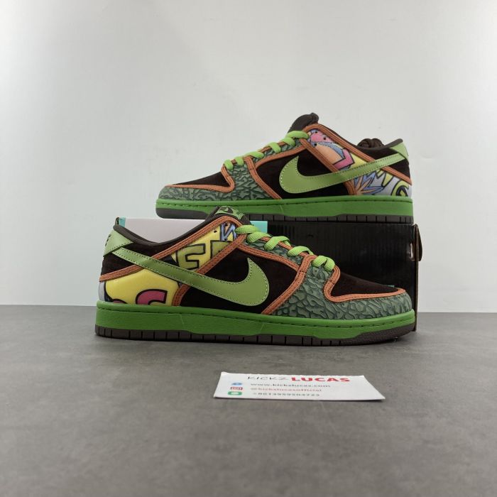 SB Dunk Low De La Soul  789841-332