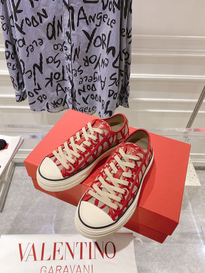 Men And Women 𝑉*𝐴𝐿𝐸𝑁𝑇𝐼𝑁𝑂 Top Canvas Shoe CP 20230607-28