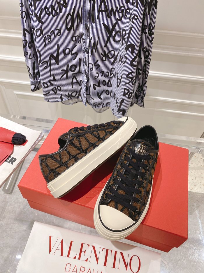 Men And Women 𝑉*𝐴𝐿𝐸𝑁𝑇𝐼𝑁𝑂 Top Canvas Shoe CP 20230608-26