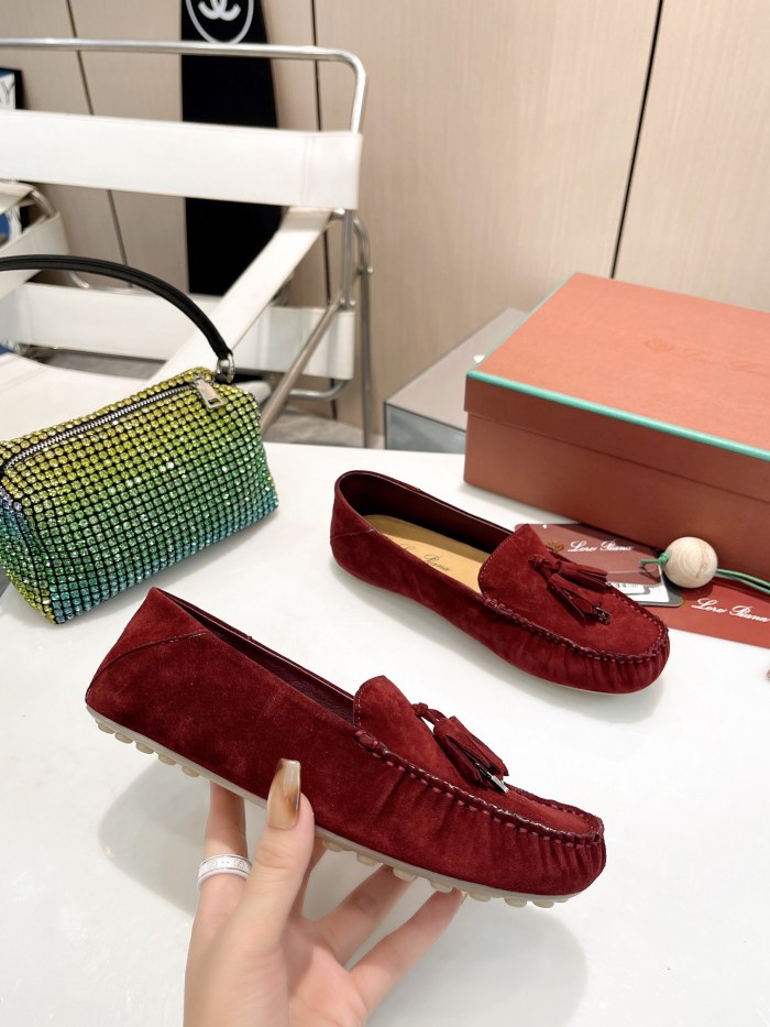 Women L*oro p*iana  Slippers CP 20230608-6