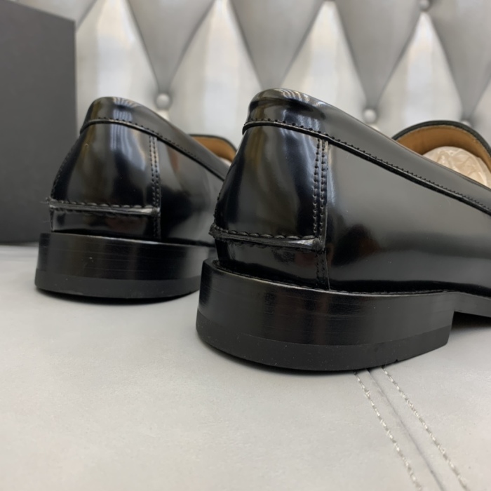 Men V*ersace Top Loafer CP 20230613-11