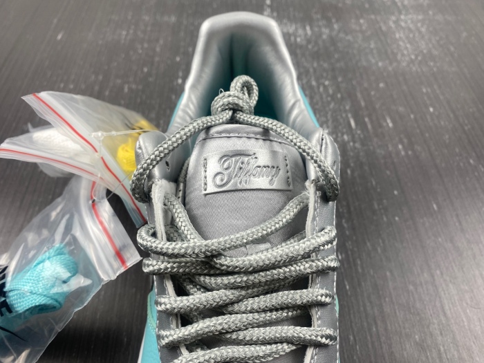 Air Force 1 Low Tiffany Blue Sliver  DZ1382-001
