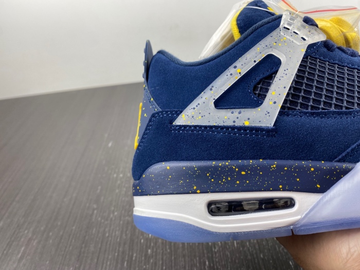 Air Jordan 4 Retro Michigan (PE)  AJ4-1036660