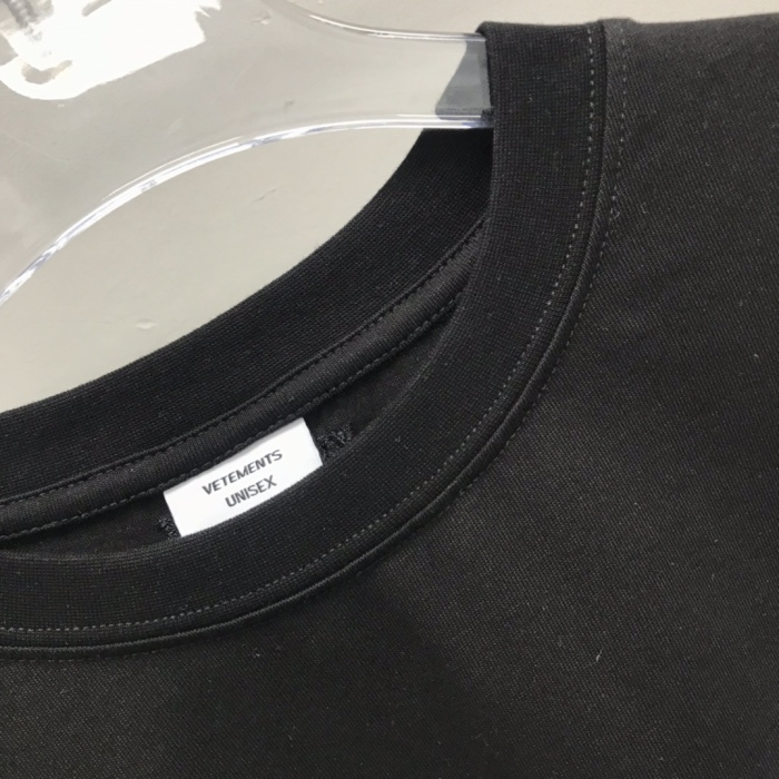 V*etements T-shirt Top Quality DSX 20230620-38