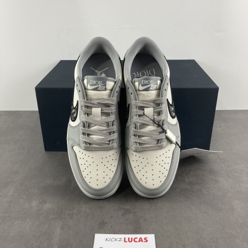 Air Jordan 1 Retro Low D*ior CN8608 002