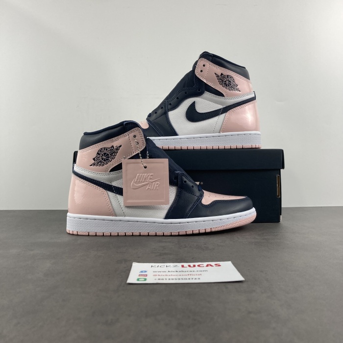 Air Jordan 1 Retro High OG Atmosphere DD9335-641