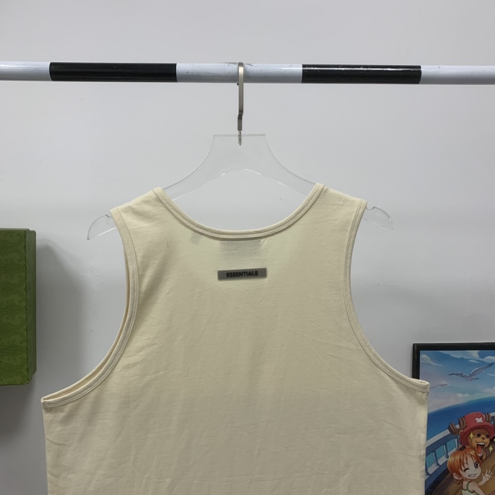 E*ssentials Vest Top Quality WM 20230626-58