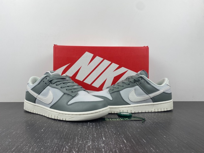 Dunk Low Mica Green  DV7212-300