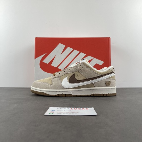 Dunk Low SE 85 Double Swoosh DO9457-100