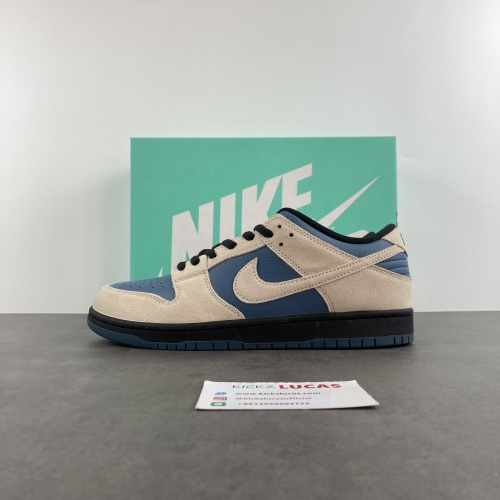 SB Dunk Low Light Cream Thunderstorm  BQ6817-200