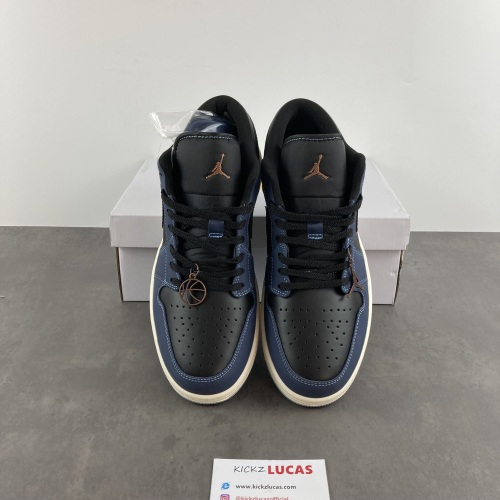 Air Jordan 1 Low Home Court Collective FJ5478-010