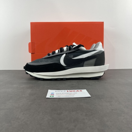 LD Waffle sacai Black  BV0073-001