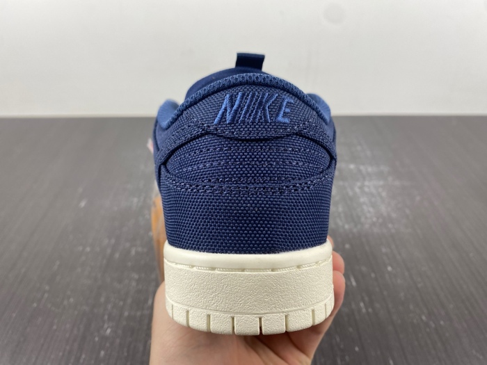 SB Dunk Low Pro PRM 90s Backpack  DX6775-400