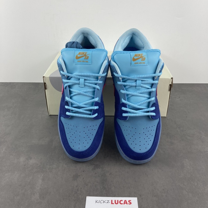 SB Dunk Low Run The Jewels DO9404-400