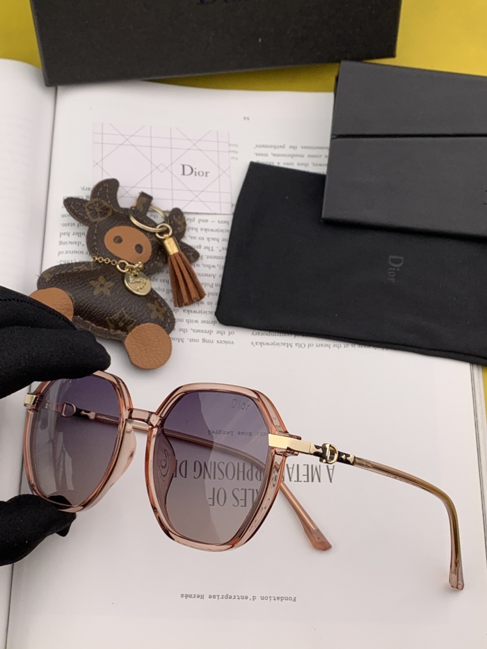 D*ior Glasses XX 20230706-106
