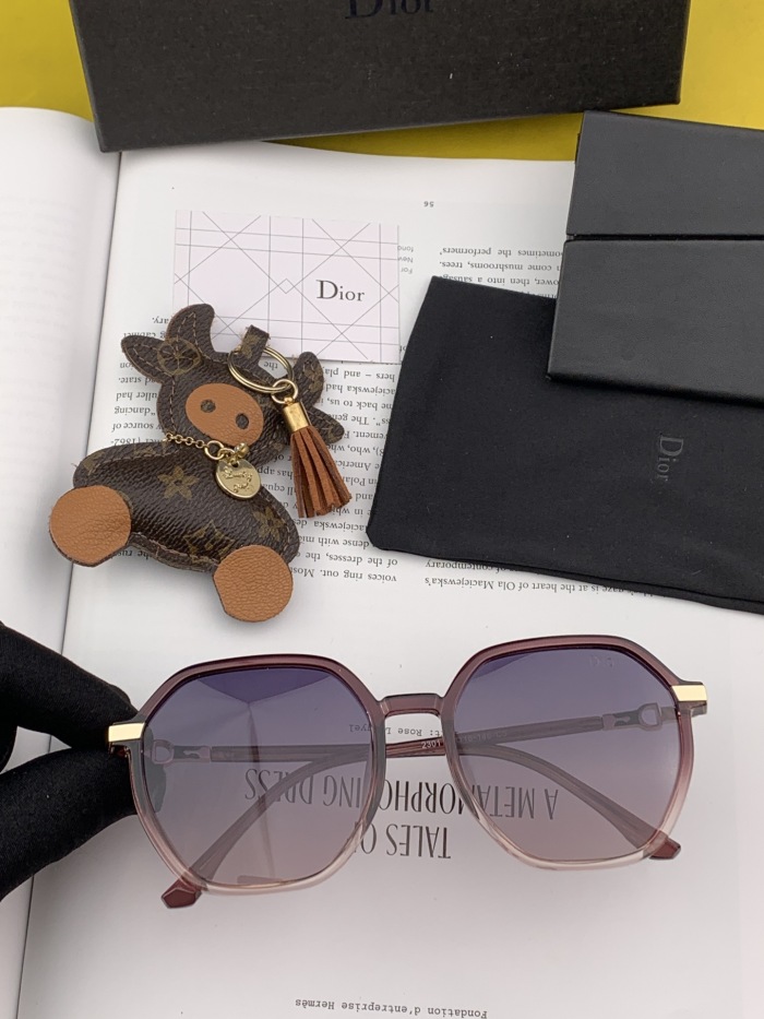 D*ior Glasses XX 20230706-106