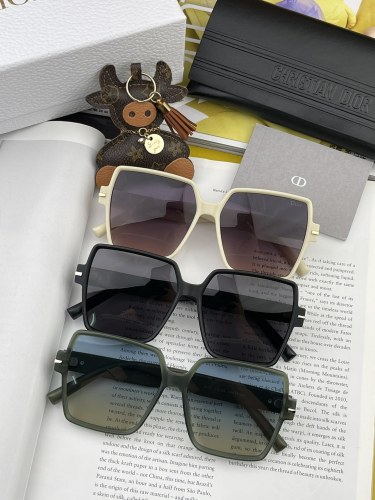 D*ior Glasses XX 20230706-45