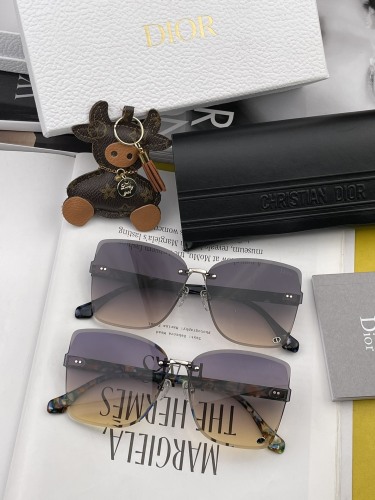 D*ior Glasses XX 20230706-39