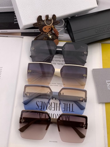 D*ior Glasses XX 20230706-57