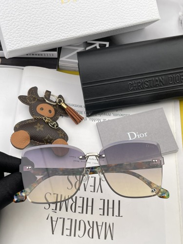 D*ior Glasses XX 20230706-39