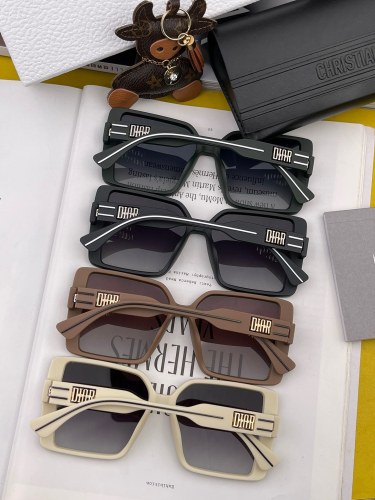 D*ior Glasses XX 20230706-91
