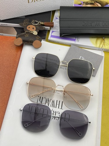 D*ior Glasses XX 20230707-32