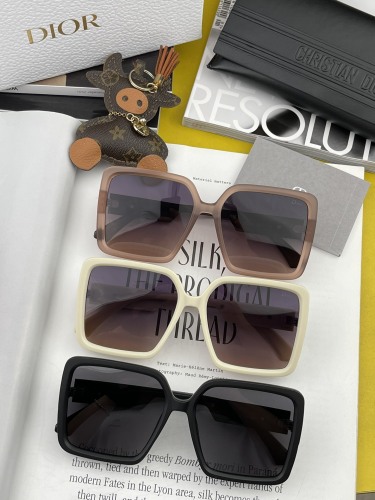 D*ior Glasses XX 20230707-43