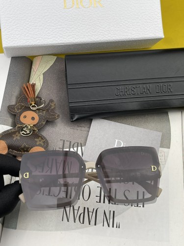 D*ior Glasses XX 20230707-34