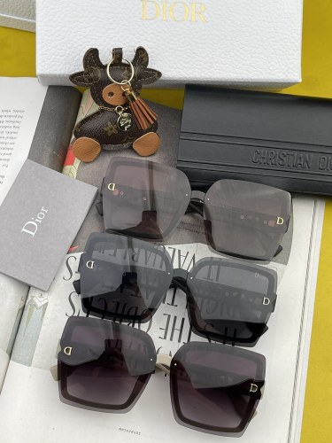 D*ior Glasses XX 20230707-34