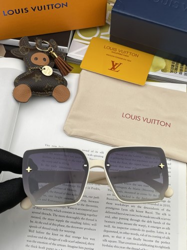 L*ouis V*uitton Glasses Top XX 20230708-64