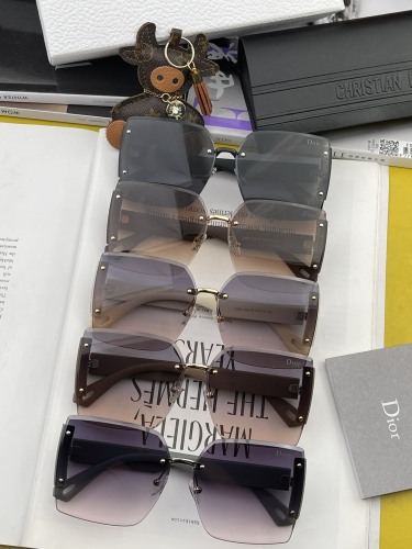 D*ior Glasses XX 20230708-51