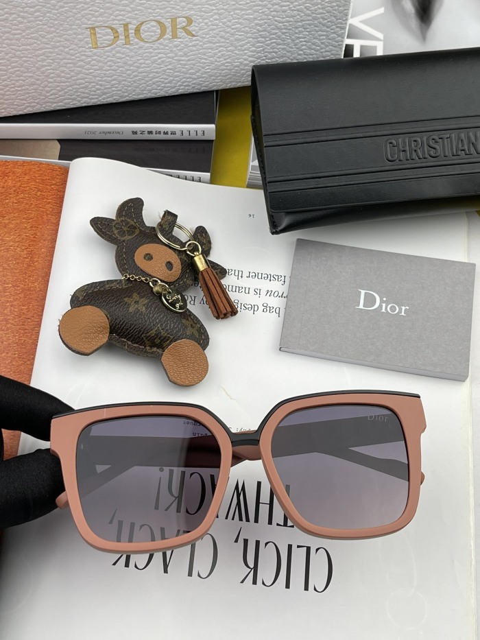 D*ior Glasses XX 20230708-67