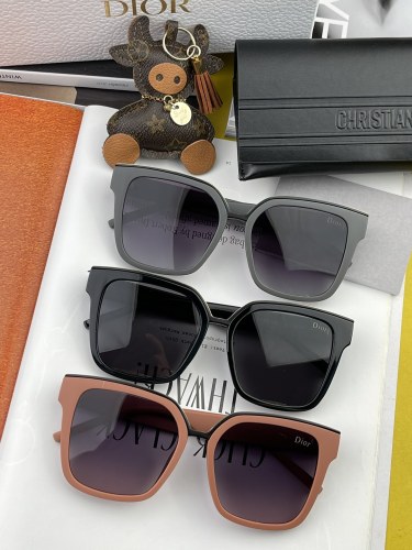 D*ior Glasses XX 20230708-67