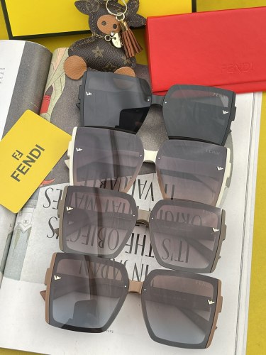 F*endi Glasses XX 20230707-123
