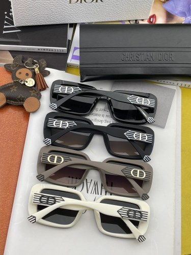 D*ior Glasses XX 20230708-40