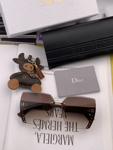 D*ior Glasses XX 20230708-52