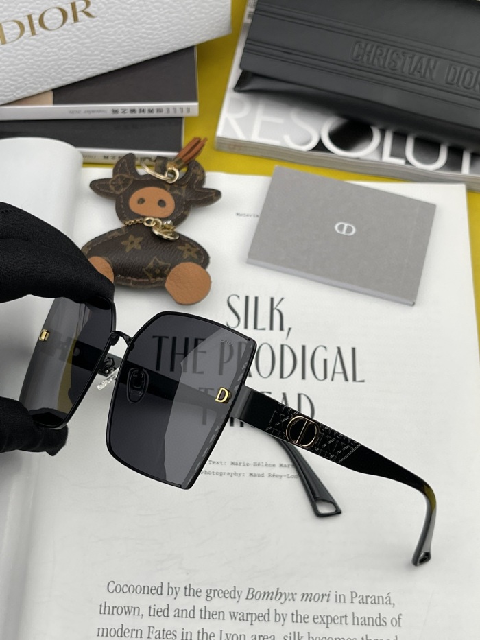 D*ior Glasses XX 20230708-112