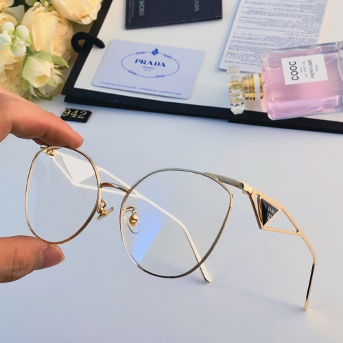 P*rada Glasses Top XX 20230710-78