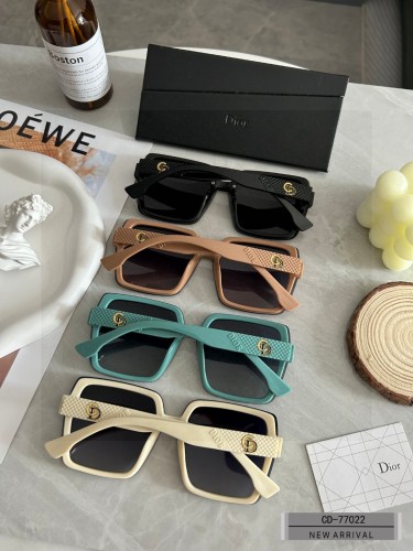 D*ior Glasses XX 20230710-37