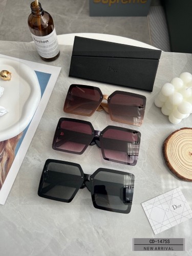 D*ior Glasses XX 20230710-58