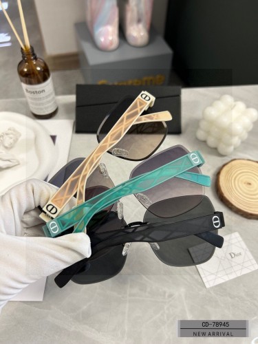 D*ior Glasses XX 20230710-33