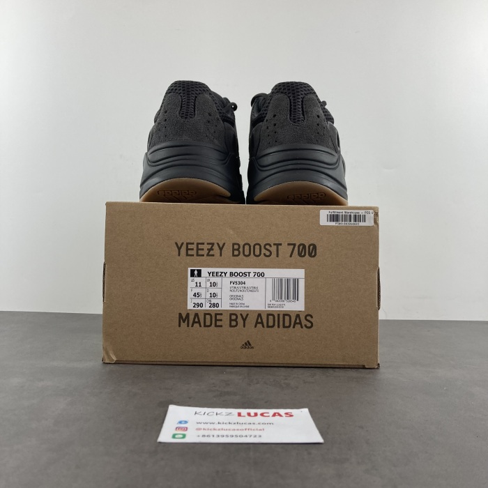 Yeezy Boost 700 Utility Black FV5304